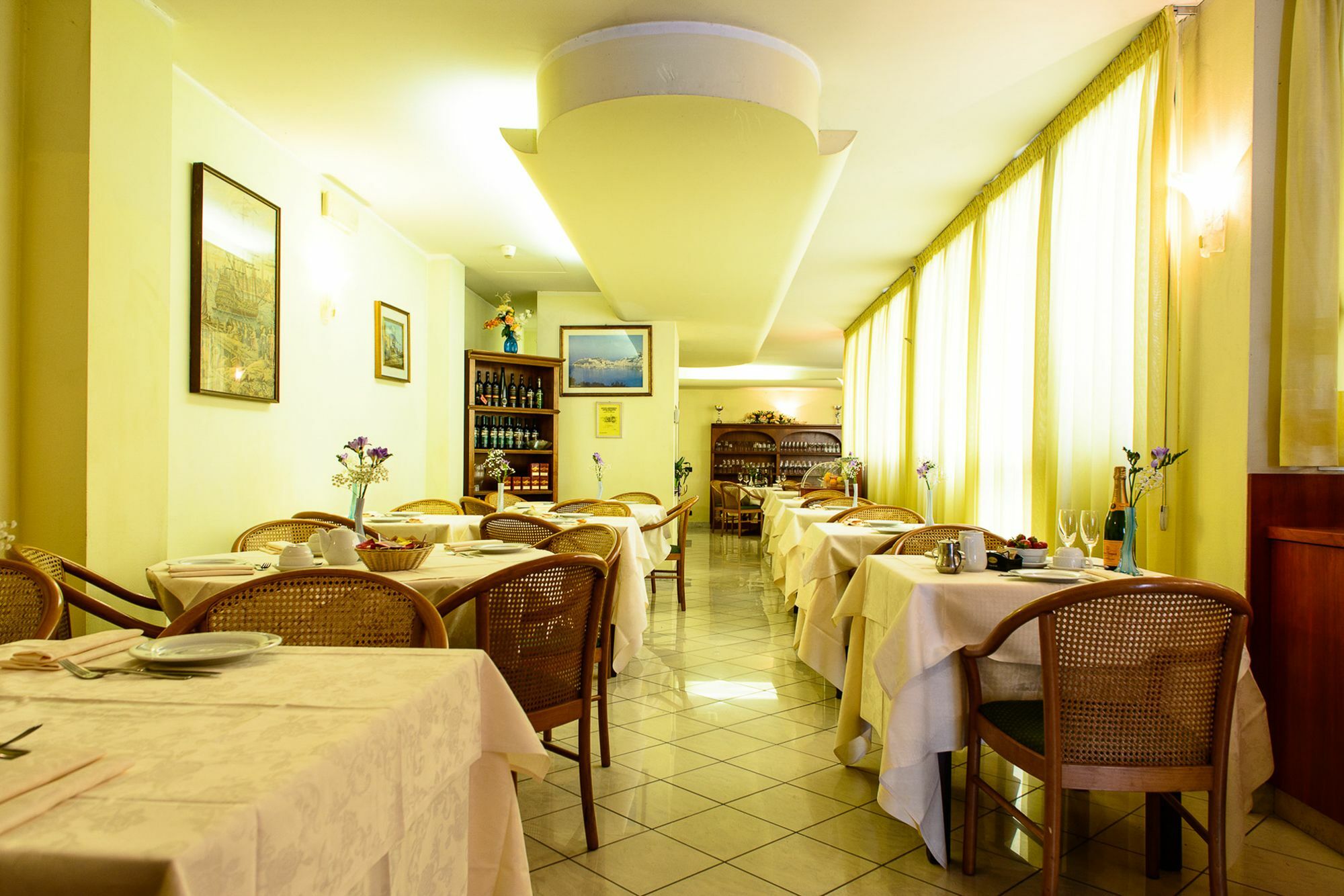 Hotel Villa Adriana Viareggio Bagian luar foto